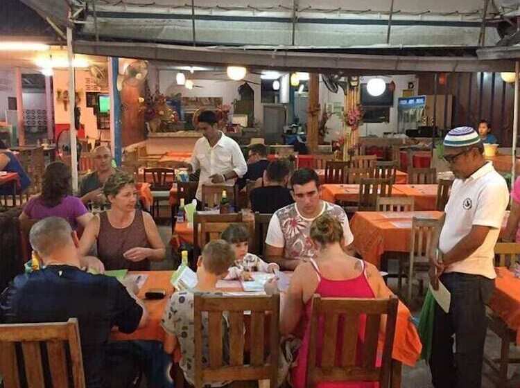 ホテル Baan Natcha