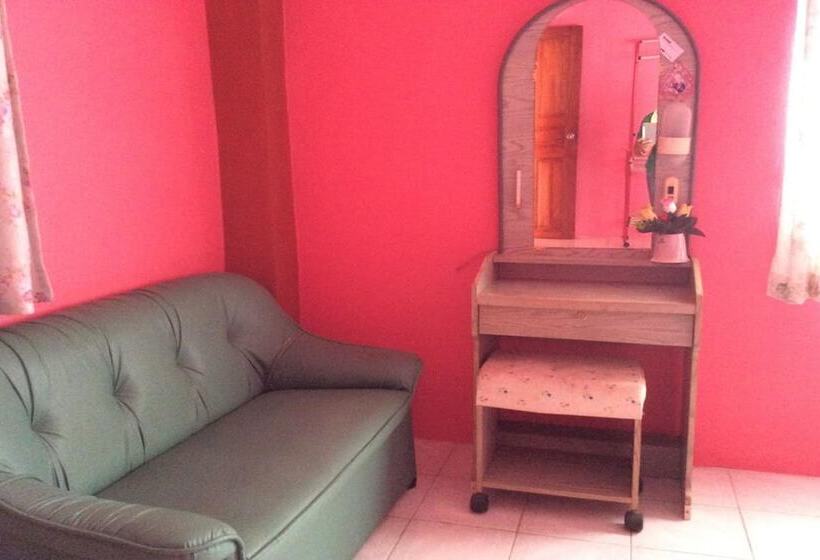 ホテル Baan Natcha