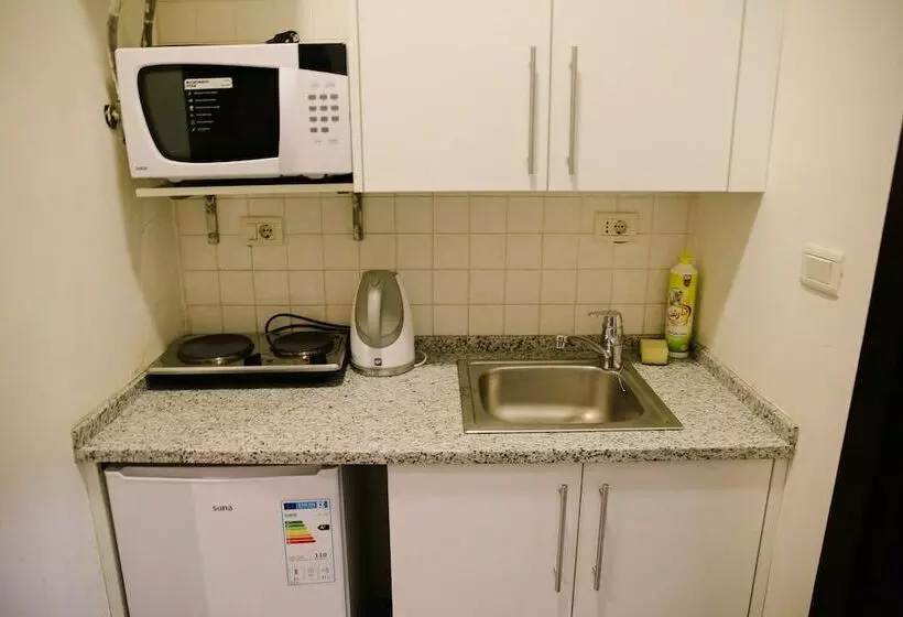 هتل Madina Suites