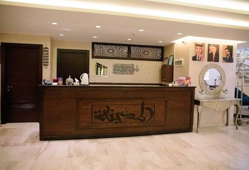 هتل Madina Suites