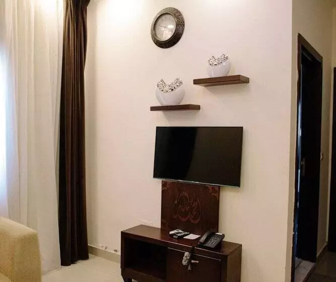 هتل Madina Suites