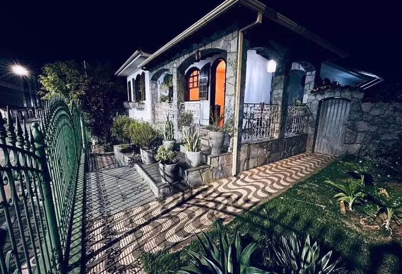 ユースホステル Naturaleza   Pousada & Centro Holístico