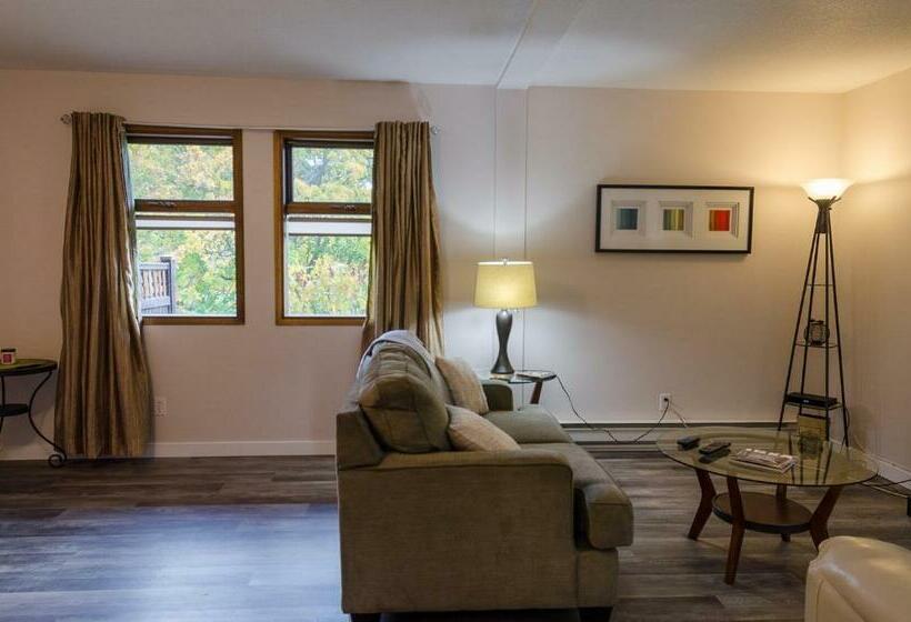 Hostel St Andrews By The Lake Golf Resort