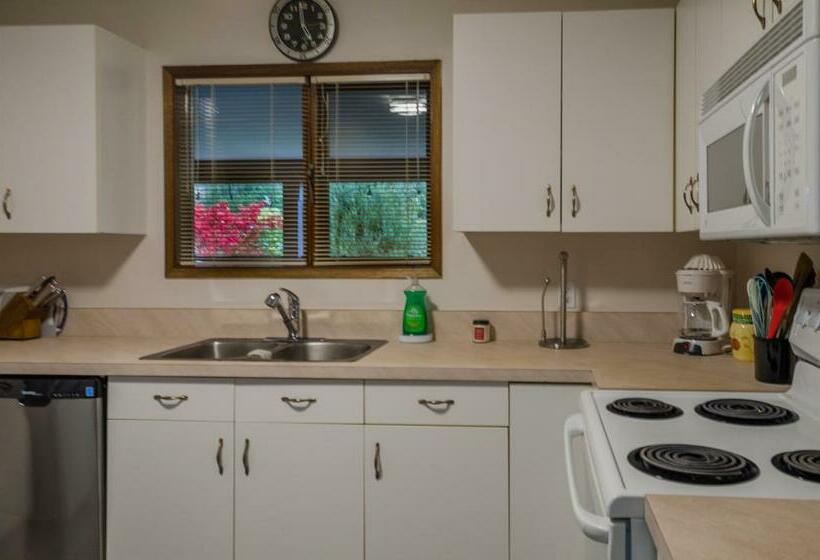 Hostel St Andrews By The Lake Golf Resort