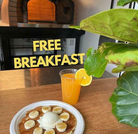 Общежитие Surf Inn Boutique Backpackers Free Breakfast