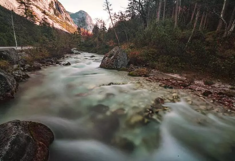 Aamiaismajoitus (B&B) Garni Isarlodge Wiesenhof
