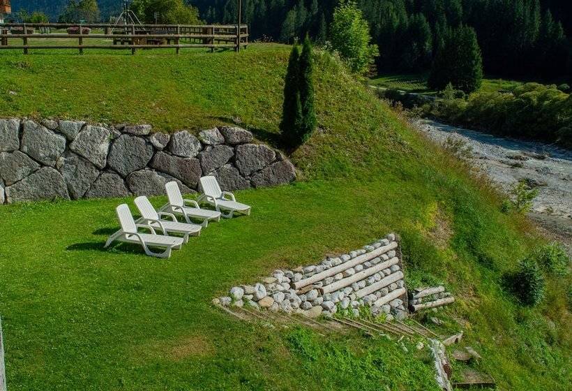 בית מלון כפרי Serena