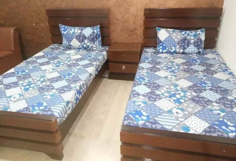 هتل Decent Lodge