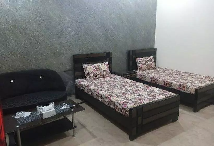 هتل Decent Lodge
