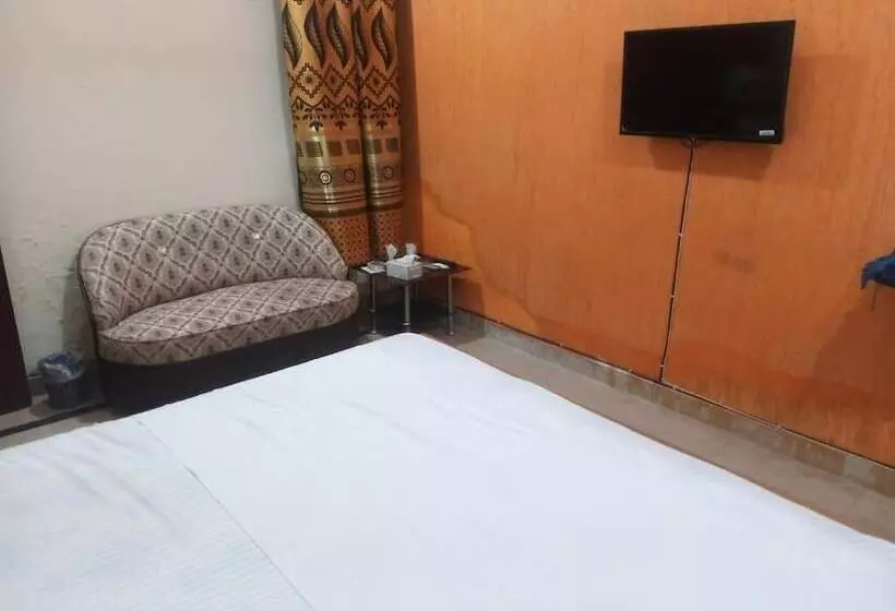هتل Decent Lodge