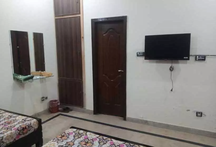 هتل Decent Lodge