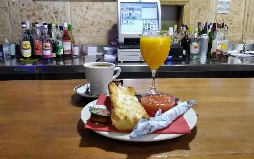 هتل Restaurante La Barca