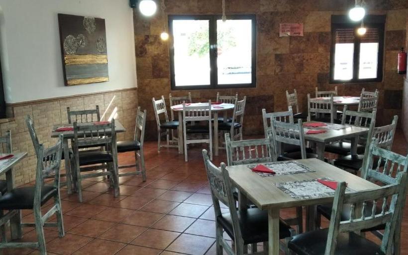 ホテル Restaurante La Barca