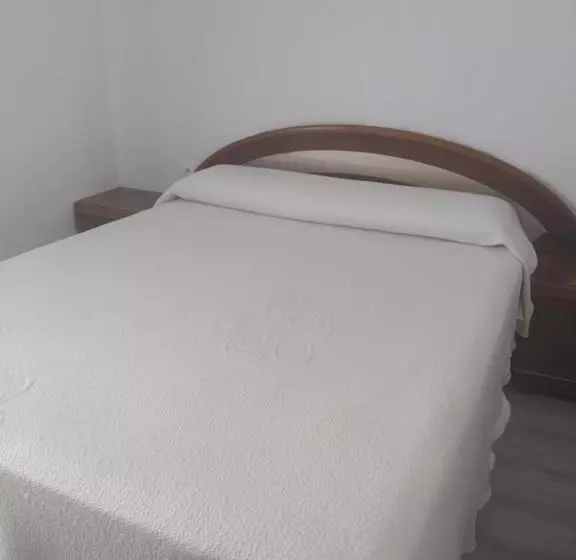 هتل Restaurante La Barca