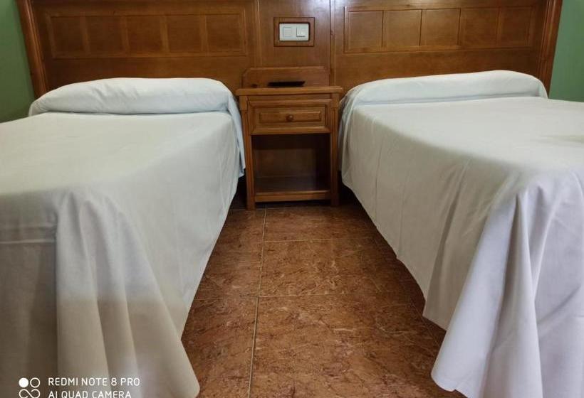 ホテル Restaurante La Barca