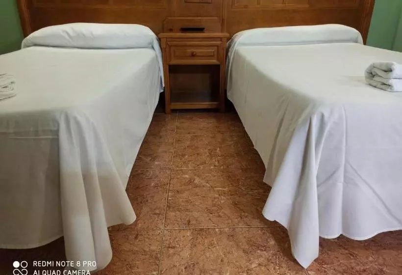 هتل Restaurante La Barca