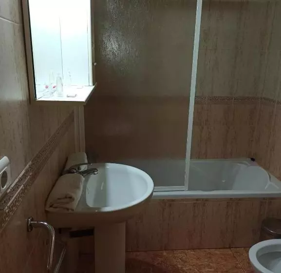 هتل Restaurante La Barca