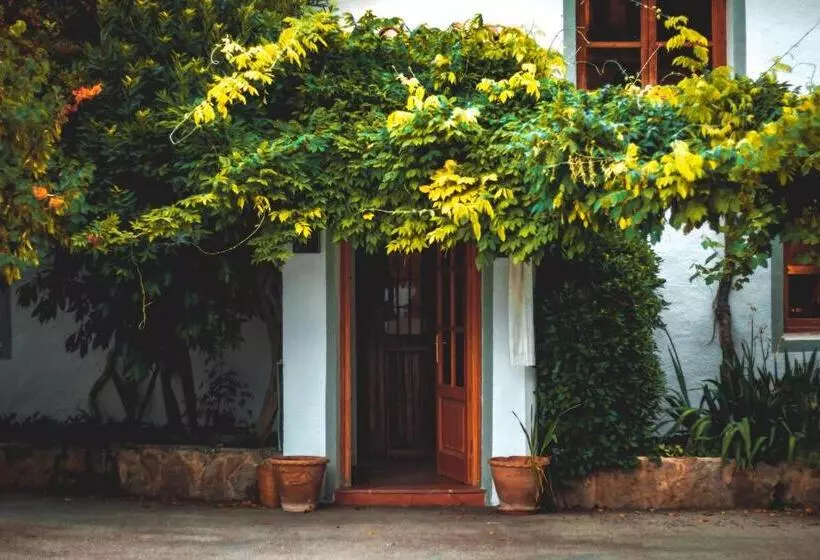 Maaseutuhotelli Vilasira