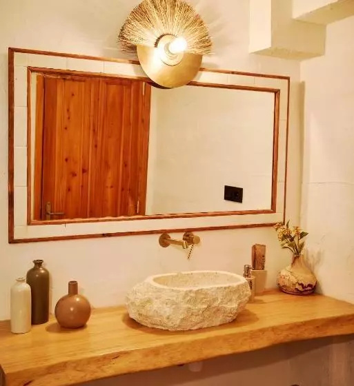 Maaseutuhotelli Vilasira