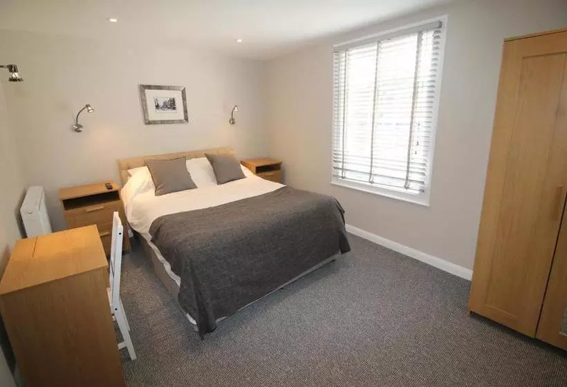 Number 18 Apartments