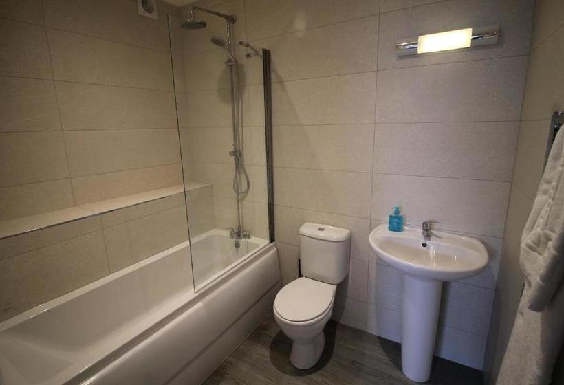 Number 18 Apartments