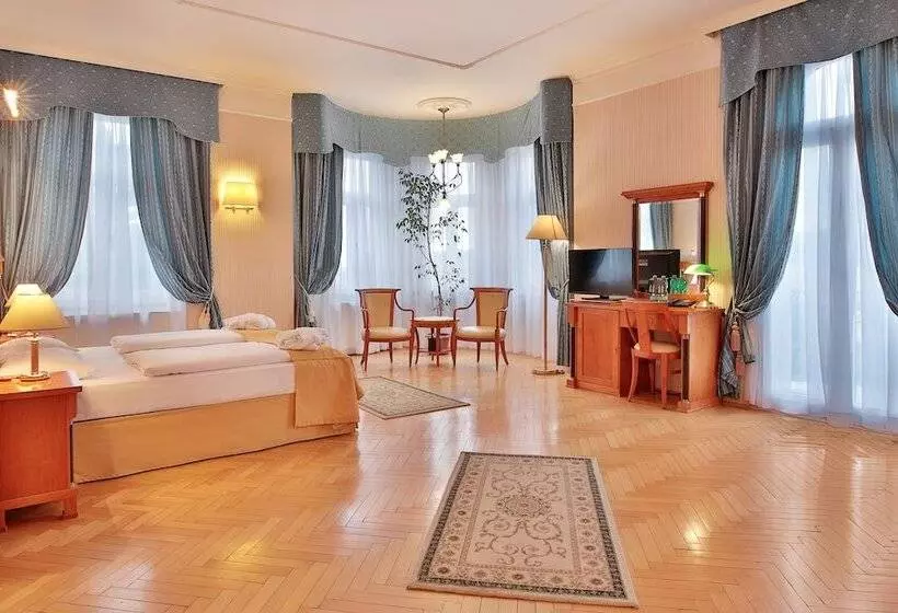 هتل Belvedere Wellness