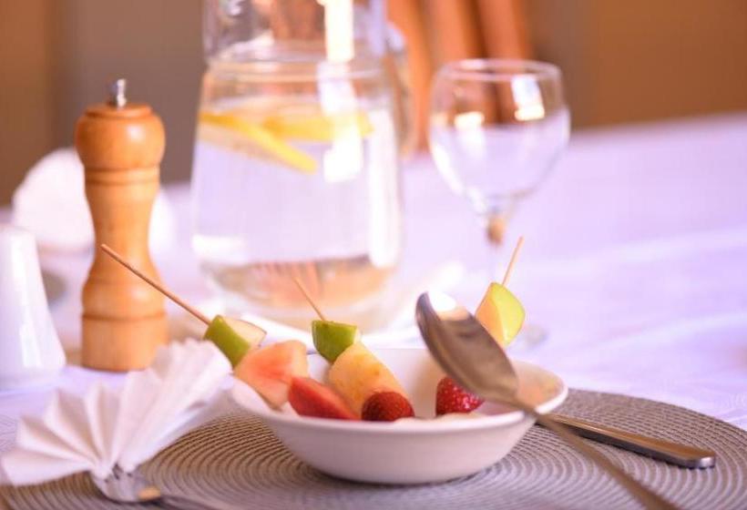 فندق Chancellors Court Guest House