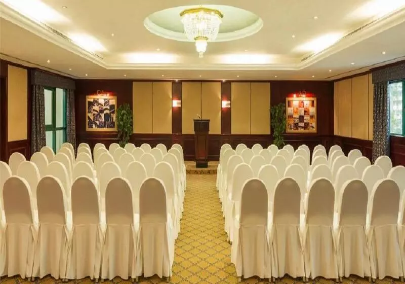 هتل Coral Dubai Deira