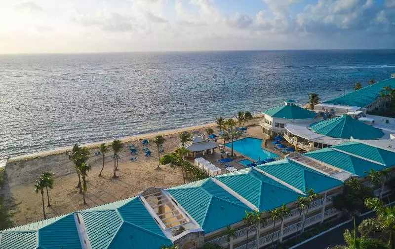 هتل Divi Carina Bay All Inclusive Beach Resort & Casino