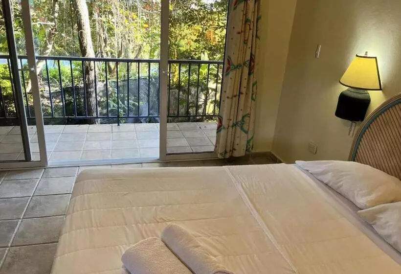 בית מלון כפרי El Kaoba