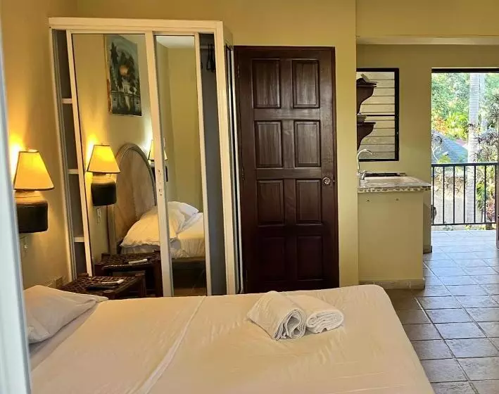 בית מלון כפרי El Kaoba