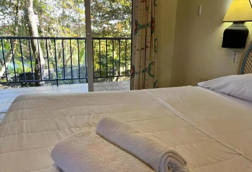 בית מלון כפרי El Kaoba