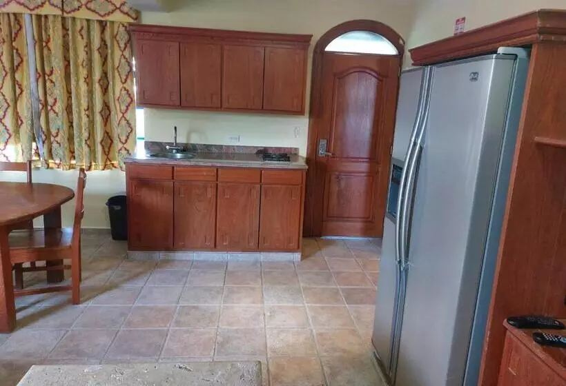 בית מלון כפרי El Kaoba