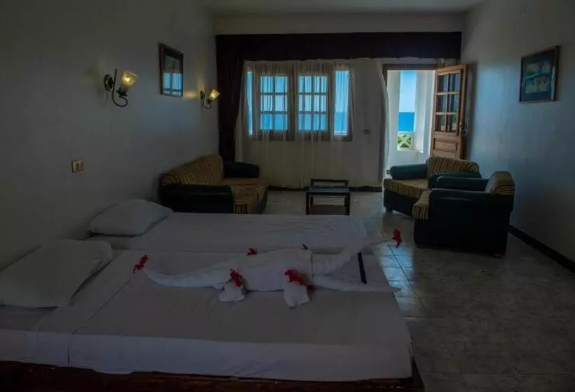 هتل Happy Life Village Dahab