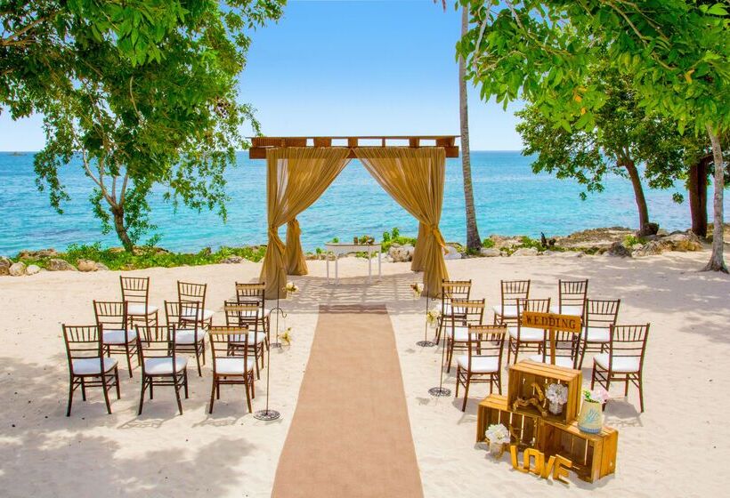 هتل Hilton La Romana, An All Inclusive Family Resort