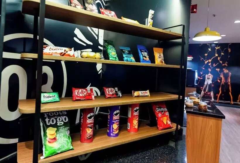 ホテル Ibis Joinville