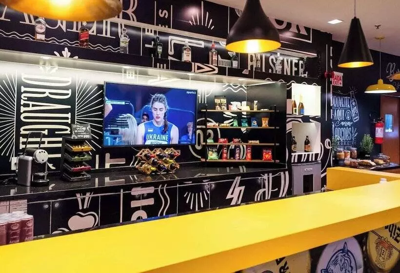 ホテル Ibis Joinville