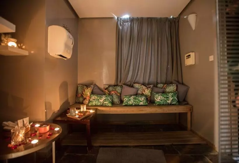 هتل Le Palace d'Anfa