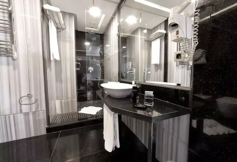 هتل Le Palace d'Anfa