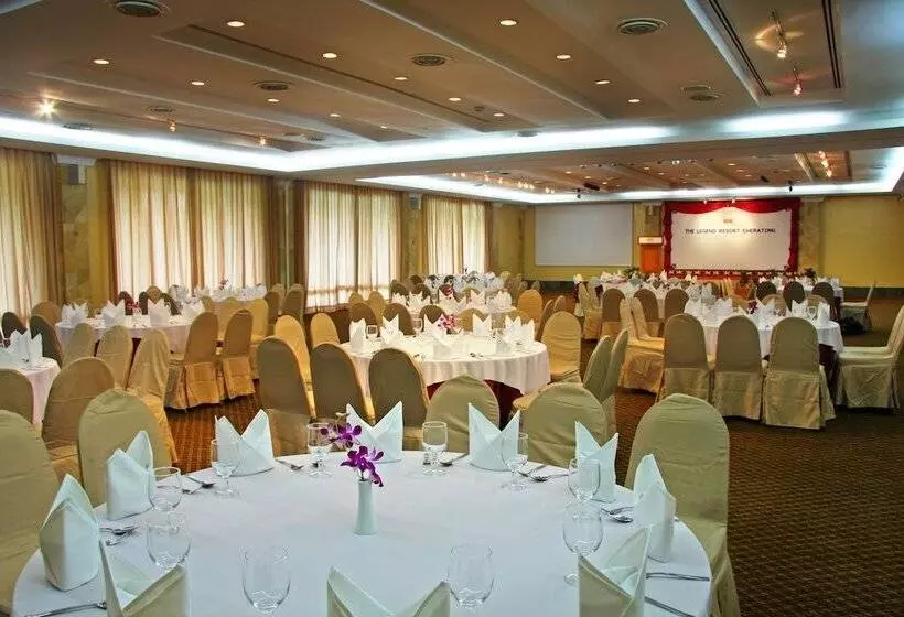 Отель Legend Cherating Beach Resort