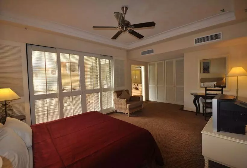 Отель Legend Cherating Beach Resort