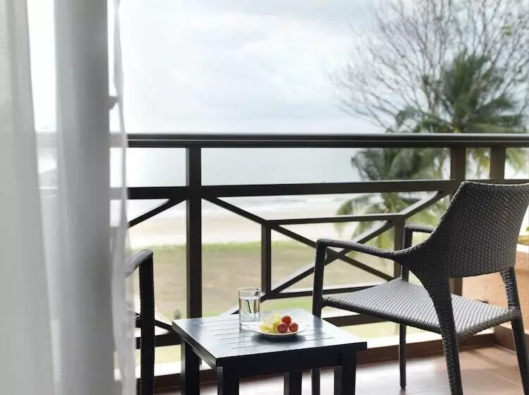 Отель Legend Cherating Beach Resort