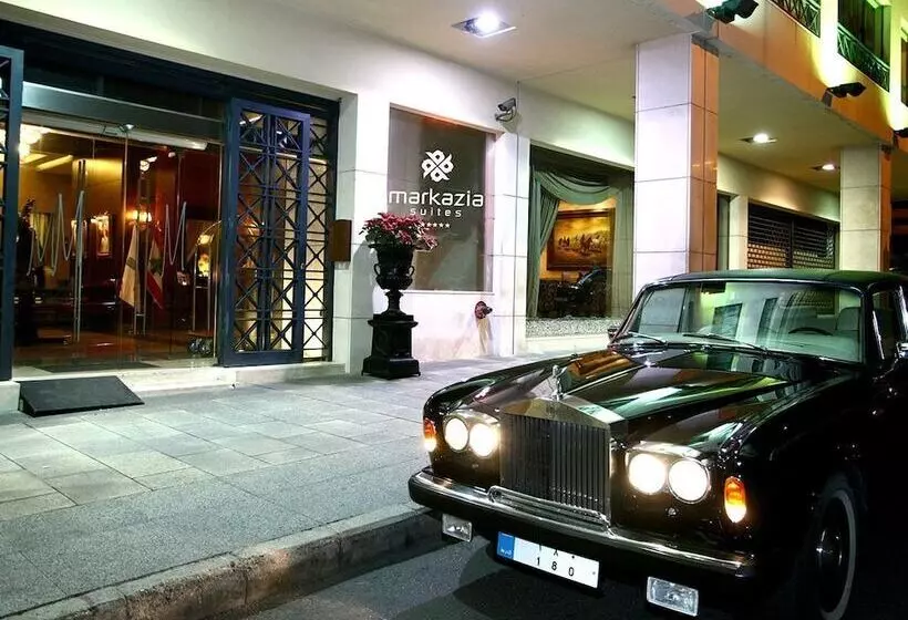 ホテル Markazia Suites