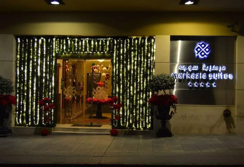 ホテル Markazia Suites