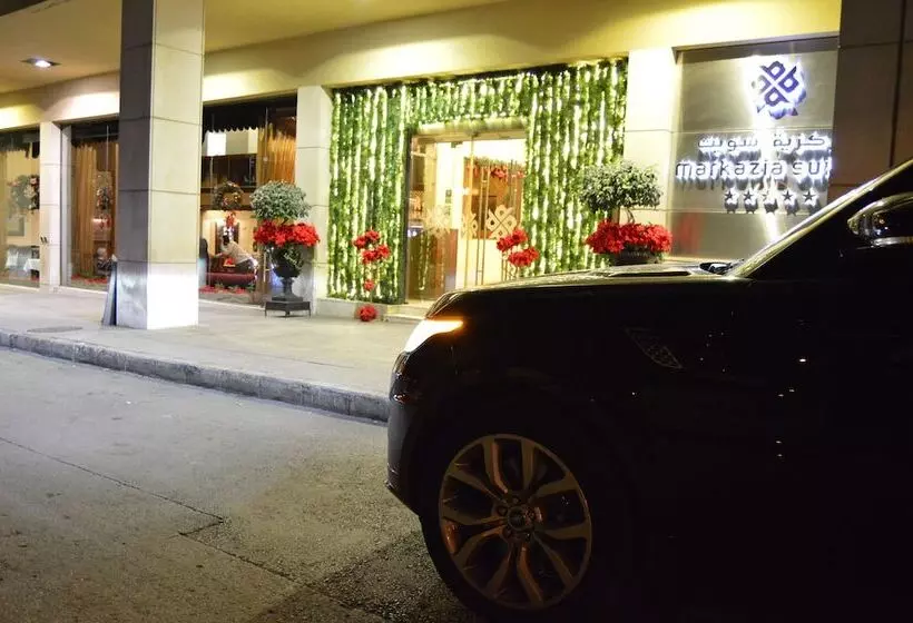 ホテル Markazia Suites