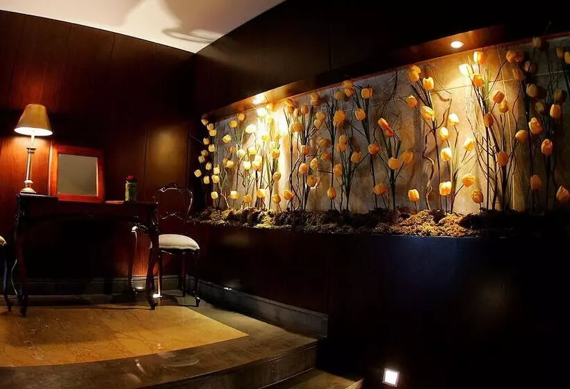 ホテル Markazia Suites