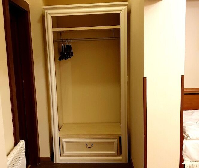 هتل Prague Golden Age