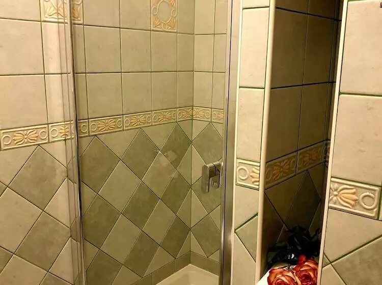 هتل Prague Golden Age