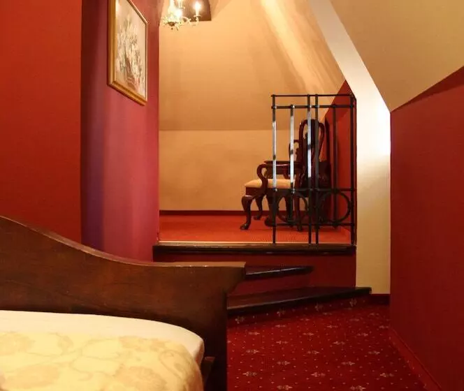 هتل Prague Golden Age