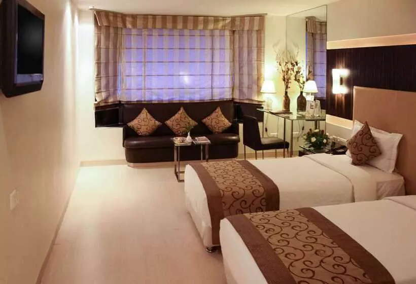 ホテル Quality Inn Residency